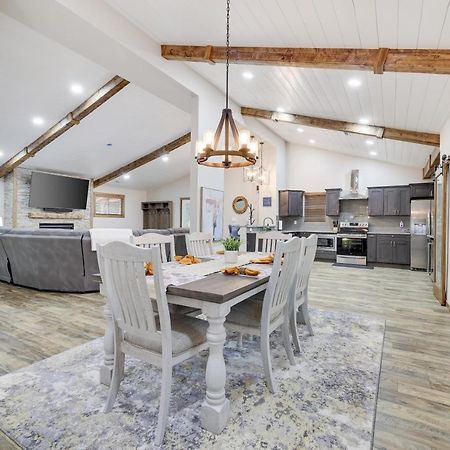 Whiskey Pines Retreat! Single Level Home, Outdoor Firepit, Ac, Bbq! Sleeps 9 In Lake Harmony! Exteriör bild