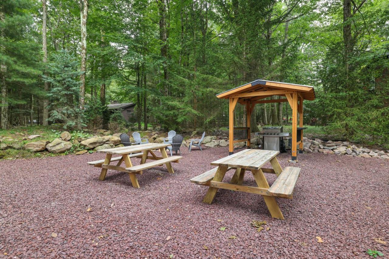 Whiskey Pines Retreat! Single Level Home, Outdoor Firepit, Ac, Bbq! Sleeps 9 In Lake Harmony! Exteriör bild