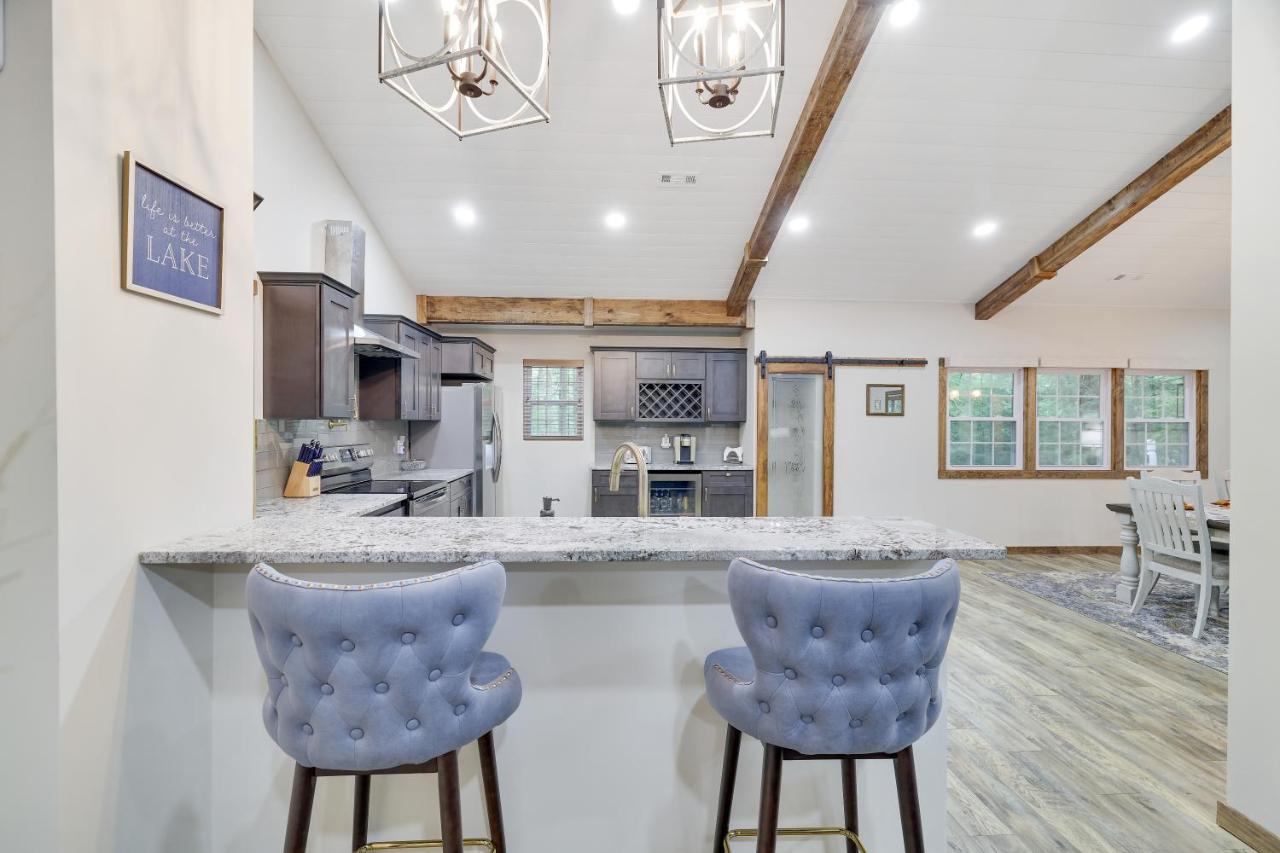 Whiskey Pines Retreat! Single Level Home, Outdoor Firepit, Ac, Bbq! Sleeps 9 In Lake Harmony! Exteriör bild