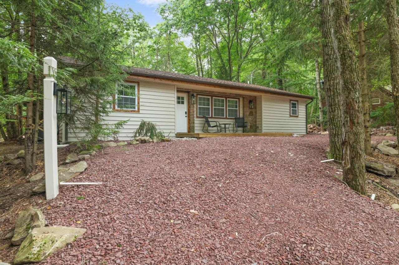 Whiskey Pines Retreat! Single Level Home, Outdoor Firepit, Ac, Bbq! Sleeps 9 In Lake Harmony! Exteriör bild